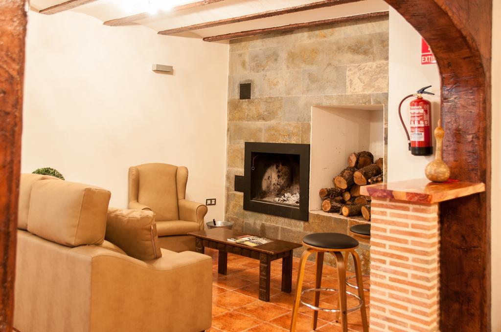 Hotel Rural Princesa Kristina Covarrubias Exterior foto