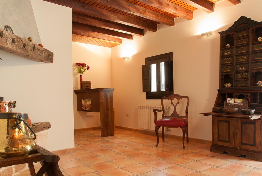 Hotel Rural Princesa Kristina Covarrubias Exterior foto