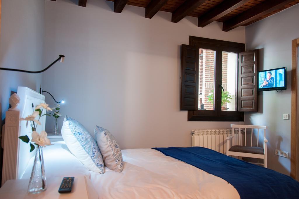 Hotel Rural Princesa Kristina Covarrubias Zimmer foto
