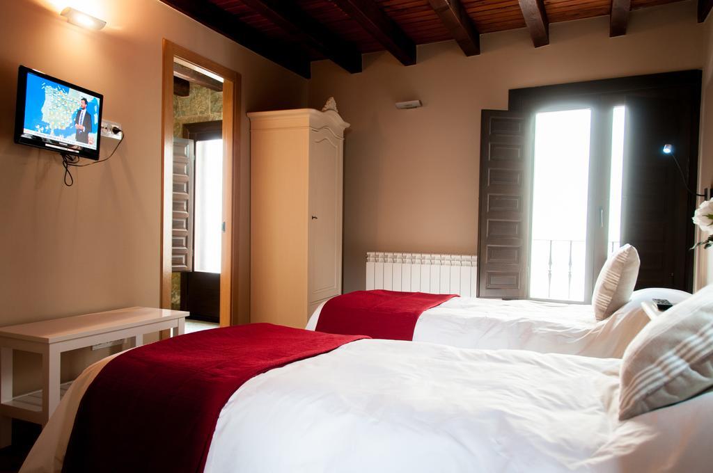 Hotel Rural Princesa Kristina Covarrubias Zimmer foto