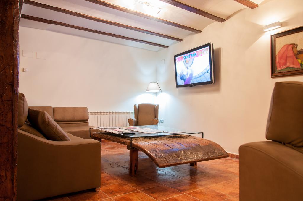 Hotel Rural Princesa Kristina Covarrubias Exterior foto